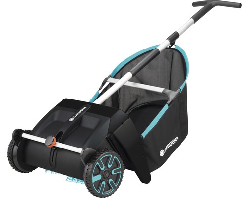 Gardena Kehrmaschine zur Reinigung von Gartenabfällen und Laub