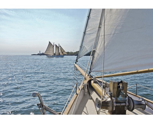 Fototapete Papier 8-526 VOL 15 Sailing 8-tlg. 368 x 254 cm Segelboote auf dem Wasser mit Leuchtturm im Hintergrund