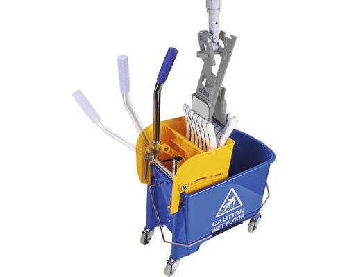 Moppeimerwagen mit Auswringer und Warnhinweis für nasse Böden