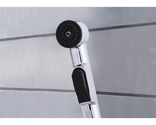 Bidet-Brause zur Körperreinigung im Badezimmer