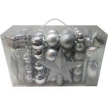 Verpackung mit Christbaumschmuck in verschiedenen Formen und Ausführungen