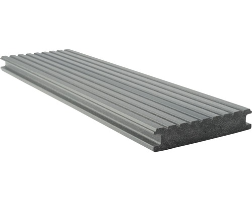 Terrassendiele aus Verbundmaterial mit geriffelter Oberfläche