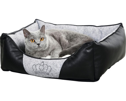 Katze in Tierbett aus Kunstleder mit Kronenmotiv