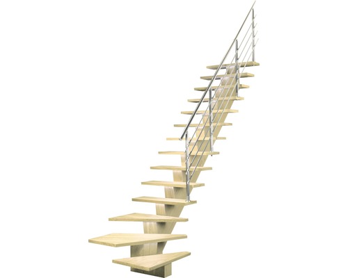 Holztreppe mit Metallgeländer