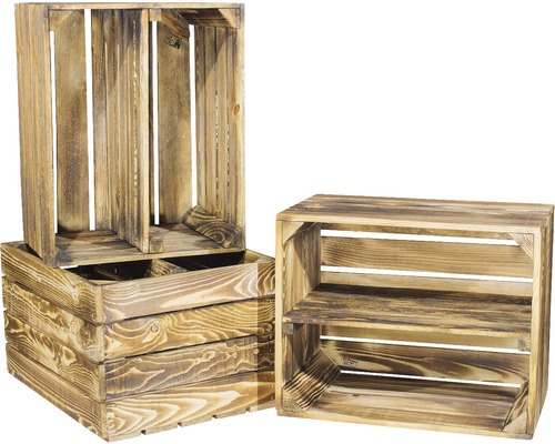 Holzkisten zur Aufbewahrung gestapelt