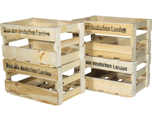 Zwei Weinkisten aus Holz mit Aufschrift