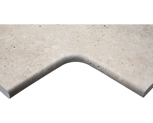 Detailansicht einer Travertin Beckenrandplatte