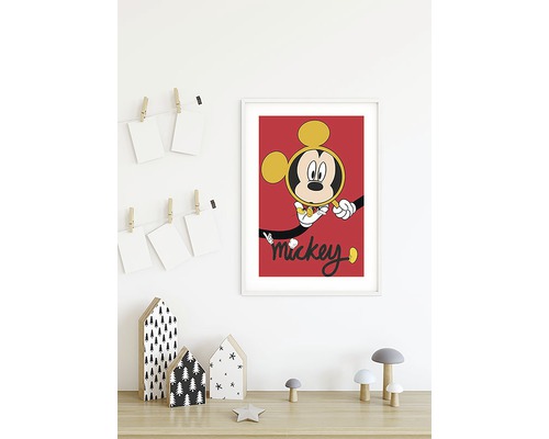 Gerahmtes Mickey Mouse Poster mit rotem Hintergrund