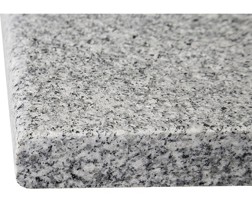 Detailansicht einer Küchenarbeitsplatte aus Granit