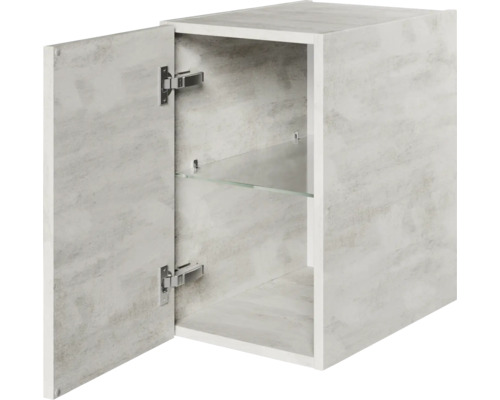 Wandschrank mit offener Tür und Glasregal