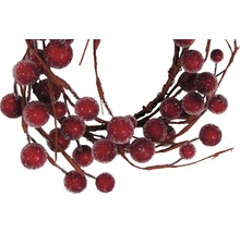 Dekorativer Kranz mit roten Beeren für festliche Dekorationen