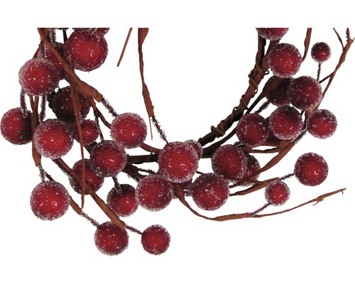 Dekorativer Kranz mit roten Beeren für festliche Dekorationen