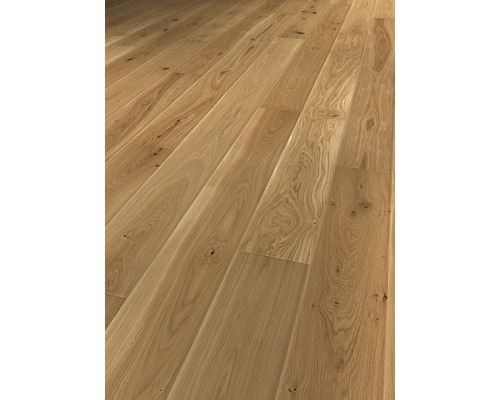 Verlegung von hellem Parkettboden