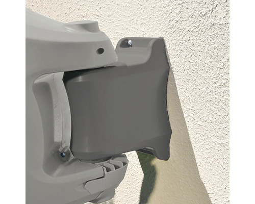 Detailansicht einer Markisenhalterung an einer Wand