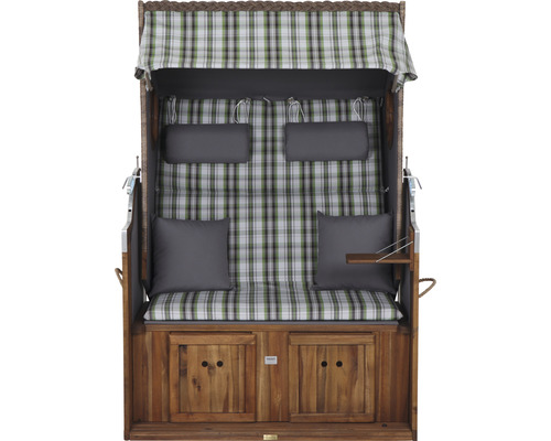 Strandkorb mit Holzrahmen und karierten Polstern