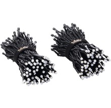 Zwei LED-Lichterketten gebündelt mit einem Band