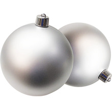 Zwei silberne Christbaumkugeln