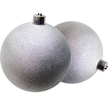 Zwei Christbaumkugeln