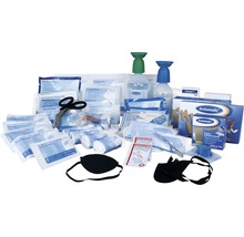 Erste-Hilfe-Material mit Verbandsmaterial, Scheren, Pinzetten und Augenschutz