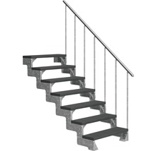 Gerade Treppe mit Metallrahmen und Handlauf