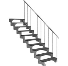Gerade Treppe mit Metallgeländer und Holzstufen