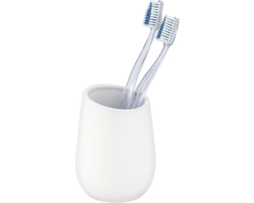 Zwei Zahnbürsten in einem Zahnputzbecher