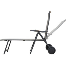 Verstellbare Gartenliege mit Rollen