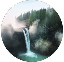 Rundes Bild einer Naturlandschaft mit einem Wasserfall und Bäumen