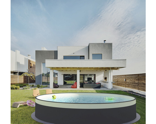 Gartenansicht mit rundem Aufstellpool, Gartenmöbeln und modernem Haus