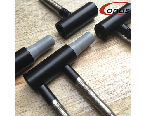 Mehrere T-förmige Schrauben mit Gewinde