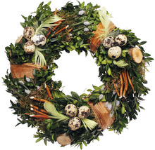 Dekorativer Kranz mit Buchsbaum, Federn und Eiern