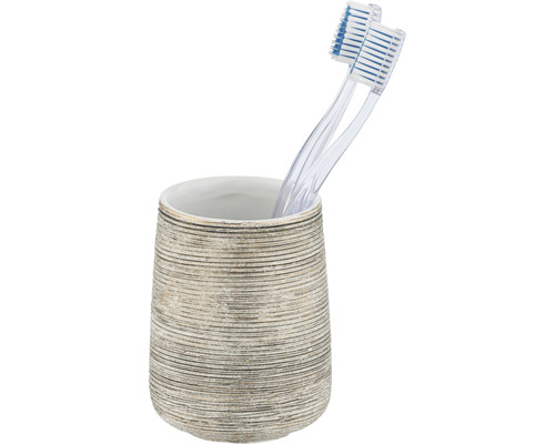 Zahnputzbecher mit zwei Zahnbürsten