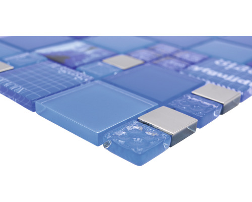 Mosaikfliese aus Glas und Metall