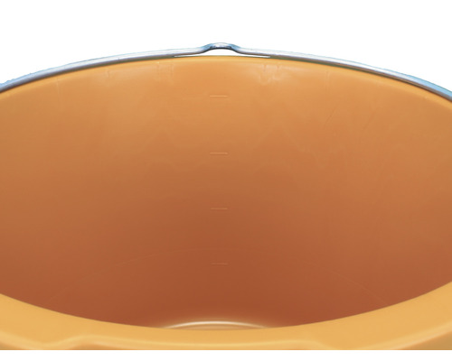 Eimer aus Kunststoff, Innenseite