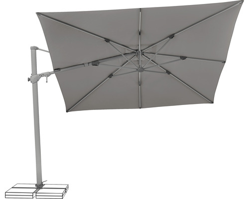 Grauer, quadratischer Sonnenschirm mit seitlichem Mast und Fuß