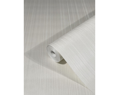 Tapetenrolle mit Streifenmuster