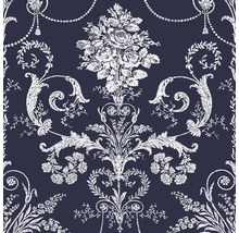 Detailansicht einer floralen Vliestapete mit Ornamenten