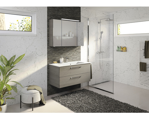 Modernes Badezimmer mit Waschtisch, Spiegelschrank und Dusche