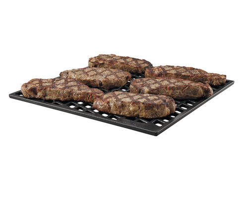 Grillrost mit mehreren Steaks