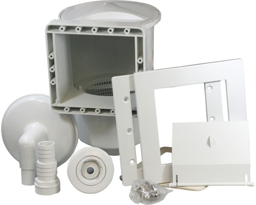 Pool Skimmer Set mit verschiedenen Poolteilen