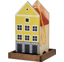 Vogelhaus aus Holz im Design eines Hauses mit gelber Fassade und rotem Dach