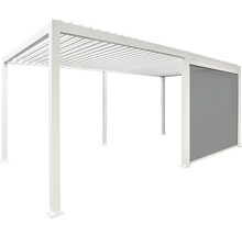 Freistehende, weiße Aluminium-Pergola mit Lamellendach und Seitenteil