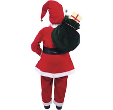 Rückansicht eines Weihnachtsmannkostüms mit Mütze, Jacke, Hose und Geschenkesack
