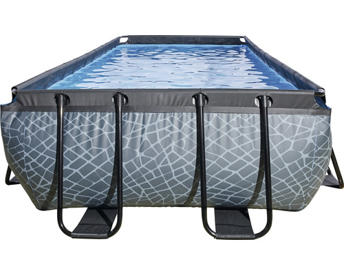 Rechteckiger Framepool mit Wasser und Muster