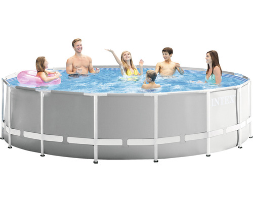 Aufstellpool mit Badenden der Marke Intex
