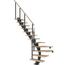 Wendeltreppe mit Holzstufen und Geländer