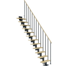 Raumspartreppe mit Holzstufen und Metallgeländer