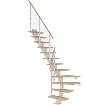 Holztreppe mit Stahlgeländer