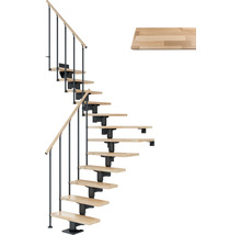 Spindeltreppe aus Holz mit Geländer und Stufenelement