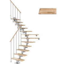 Raumspartreppe aus Holz und Metall mit zugehöriger Trittstufe